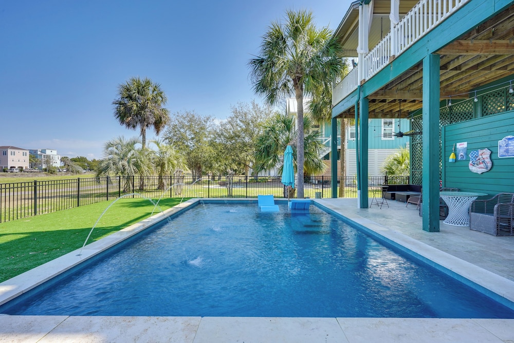 Marina & Golf Course Views: Edisto Island Home