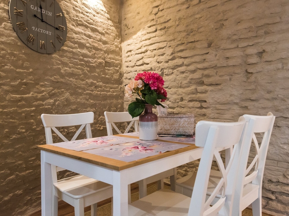 Boutike Apartments