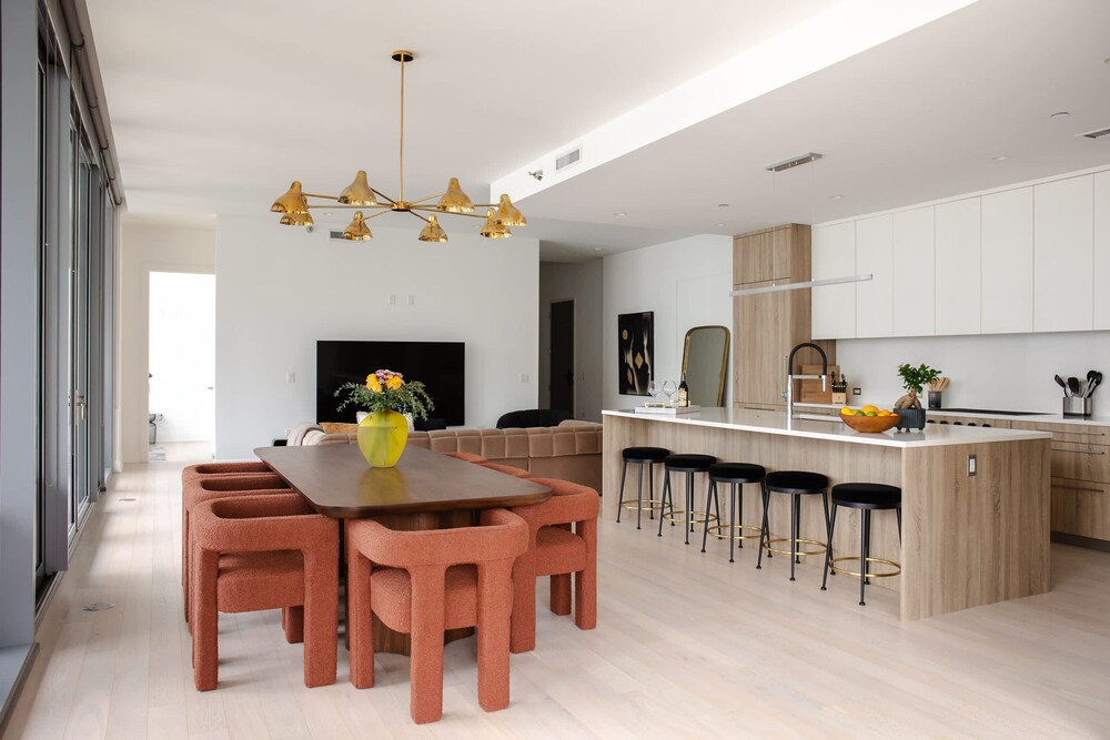 The Lyra Luxury Group Getaway - Two Penthouses