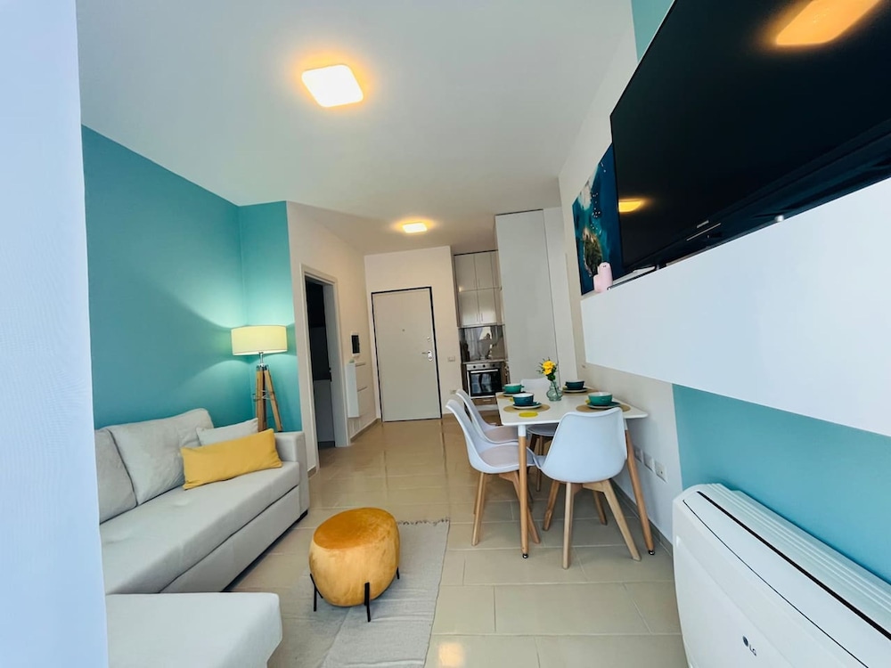 Sunny Apartment in Vlor