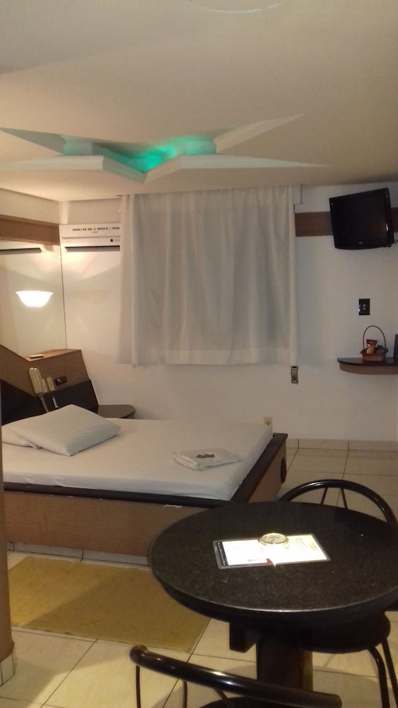 Motel dos Arcos