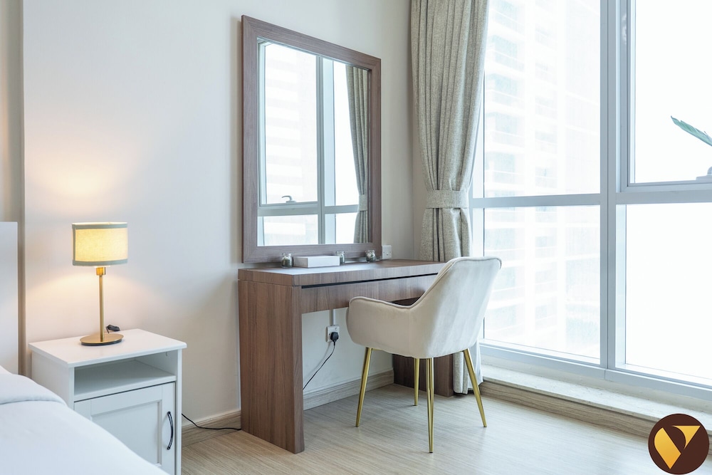 Marina Torch 45th Floor Sea Skyline View