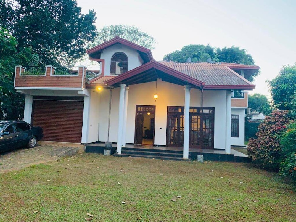 Kings Court Residency