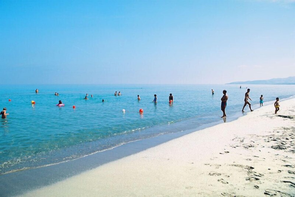 Camping Village Li Nibari
