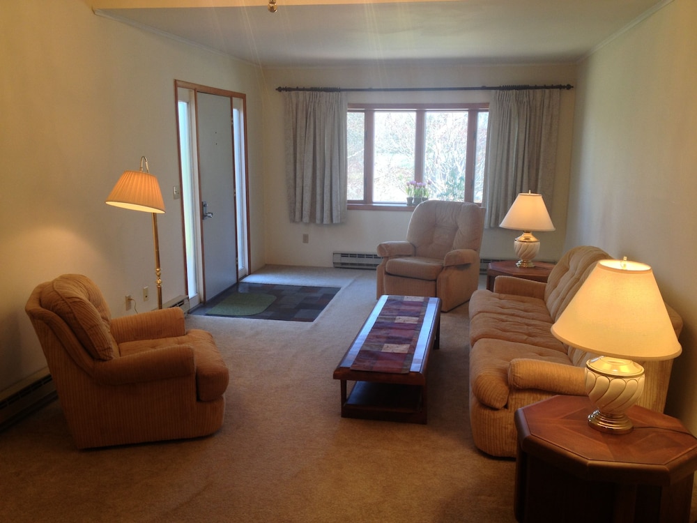 Lukans Farm Resort