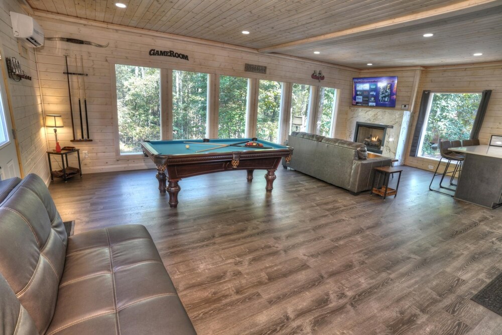 Treat Yourself to a Luxury Spa Cabin w Sauna view 3