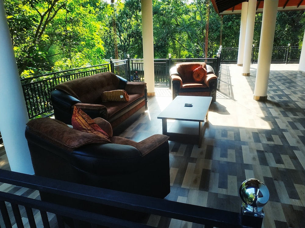 Four Seasons Safari Resort udawalawa