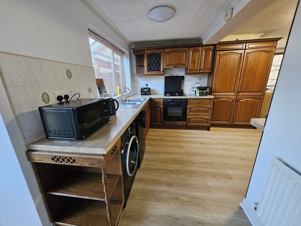 Stay,work, Relax Ideal for Crews and Long Stays