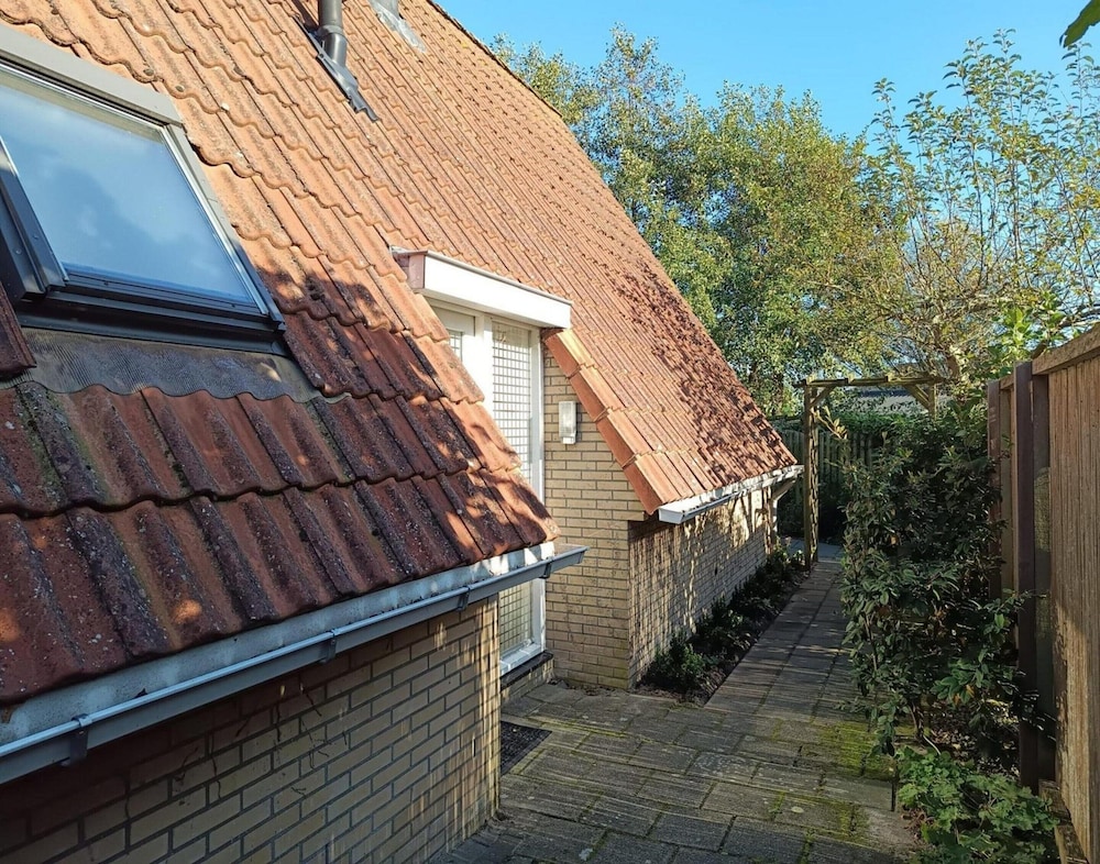 Cozy Holiday Home in Sint Maartenszee