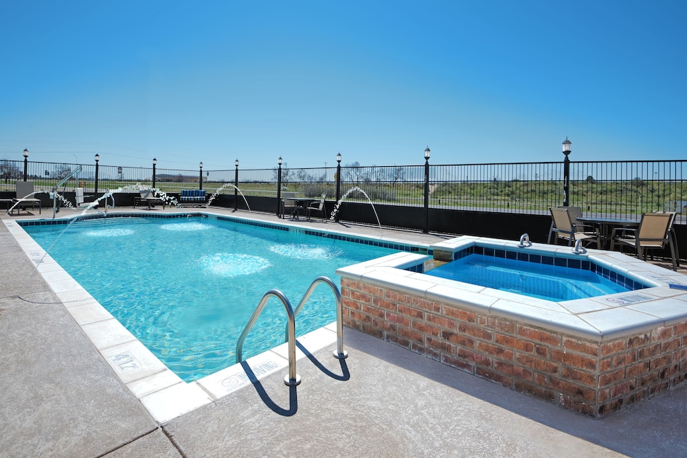 Holiday Inn Express Hotel & Suites Monahans - I-20 by IHG