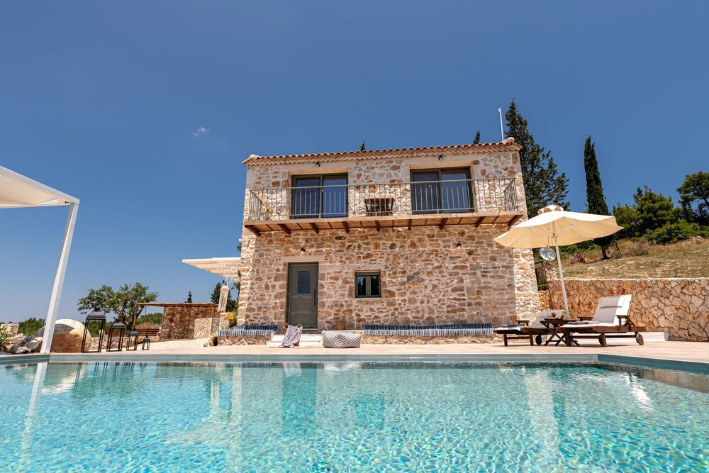 Misovounous Villa photo 1