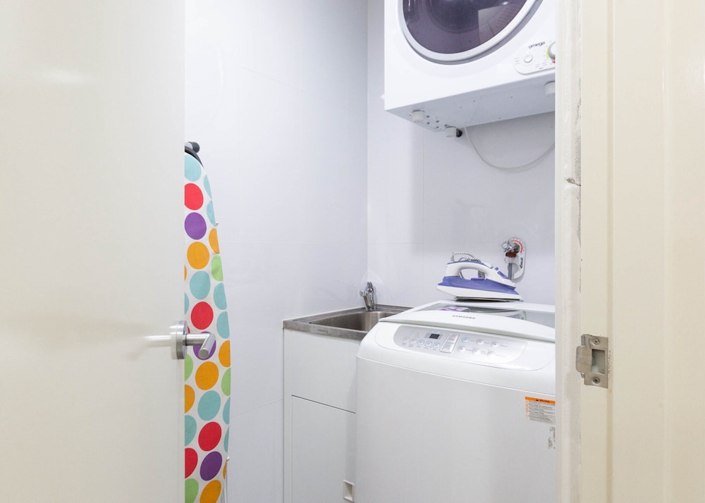 Spacious Two-bedroom Apartment Near Hospital