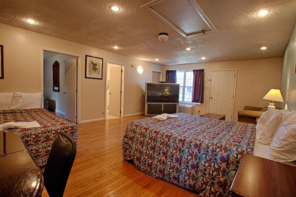 Economy Motel Inn & Suites
