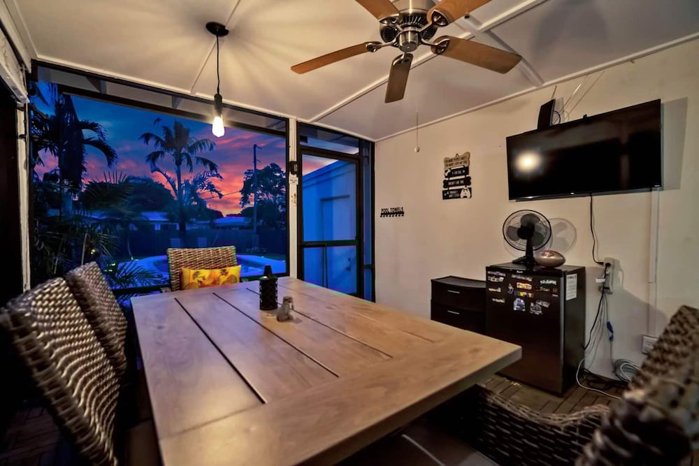 Entire House - Paradise in Dania Beach