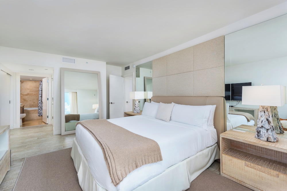 Luxury Vacation Rentals at 1 Hotel & Homes by LRMB