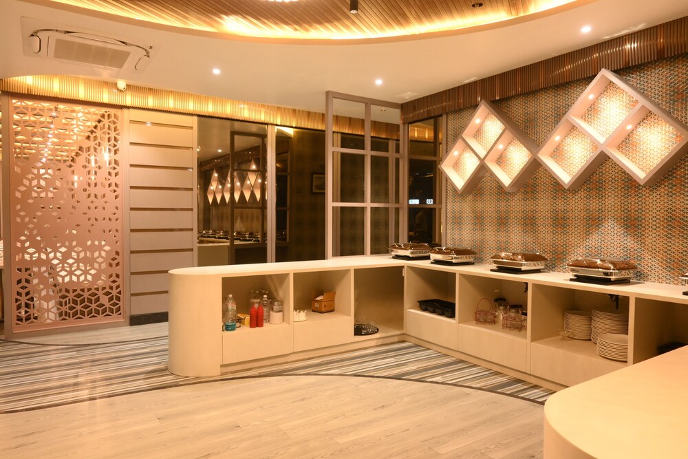 Amara Super Deluxe Dormitory