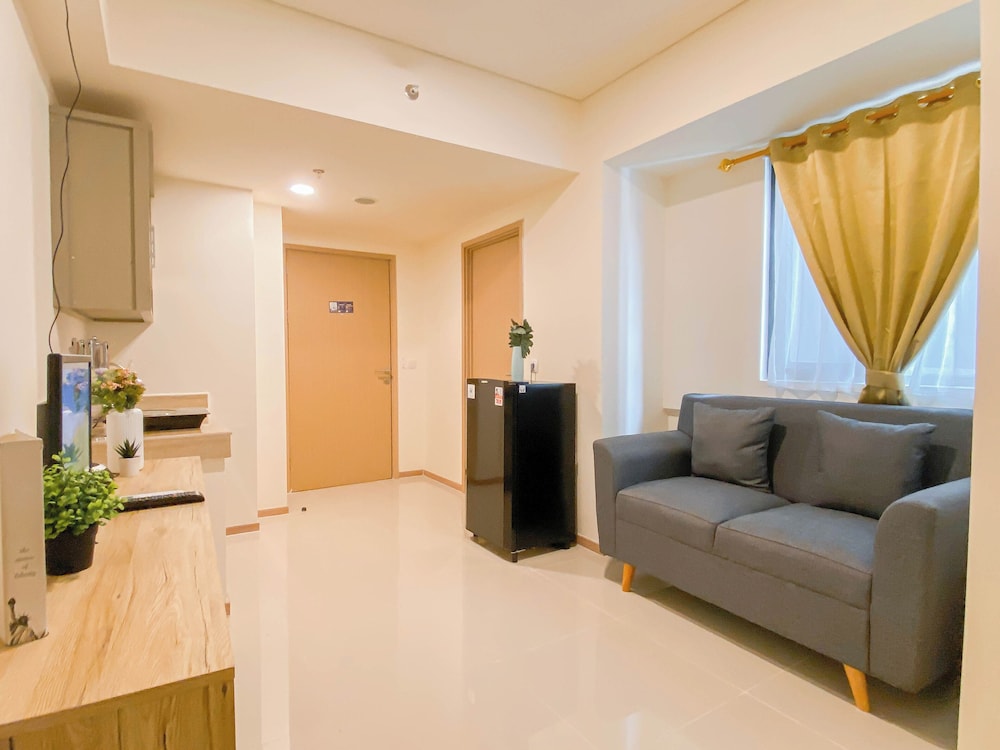 Calm Comfortable 2Br At Meikarta Apartment