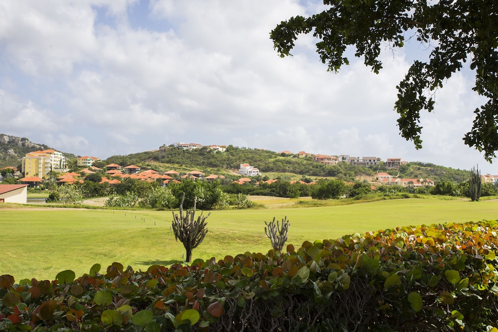 Blue Bay Bungalows