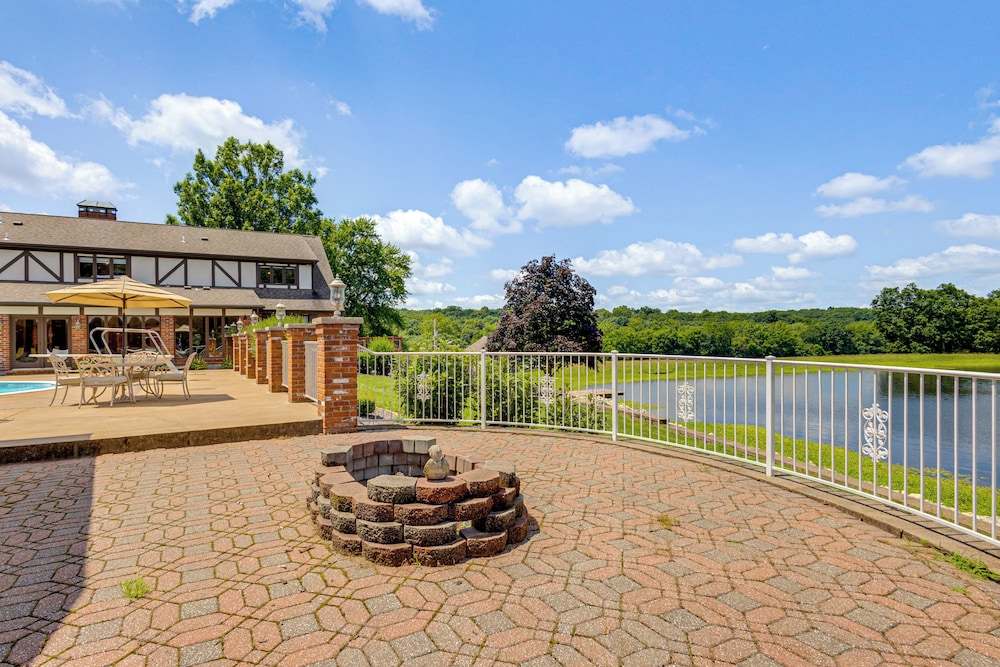 Pool, Lake & Patio: Sweeping De Soto Estate
