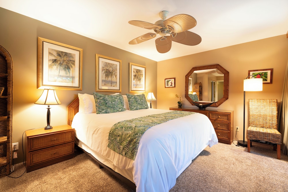 Polo Beach Club Vacation Rentals - APlus Resorts