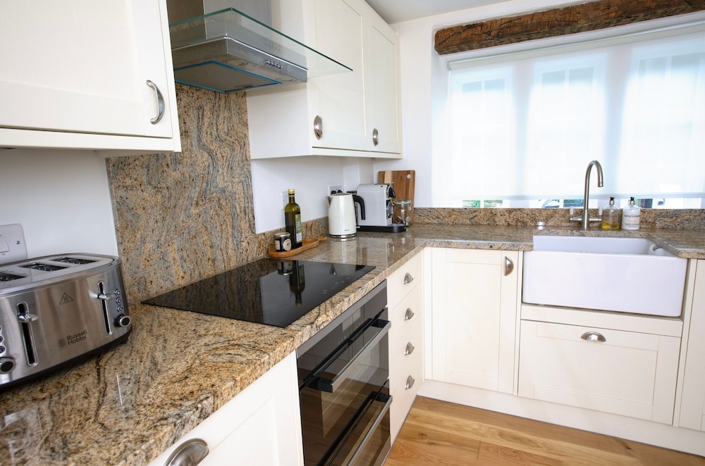 Charming 1700S Cottage In Bradford On Avon Nr Bath