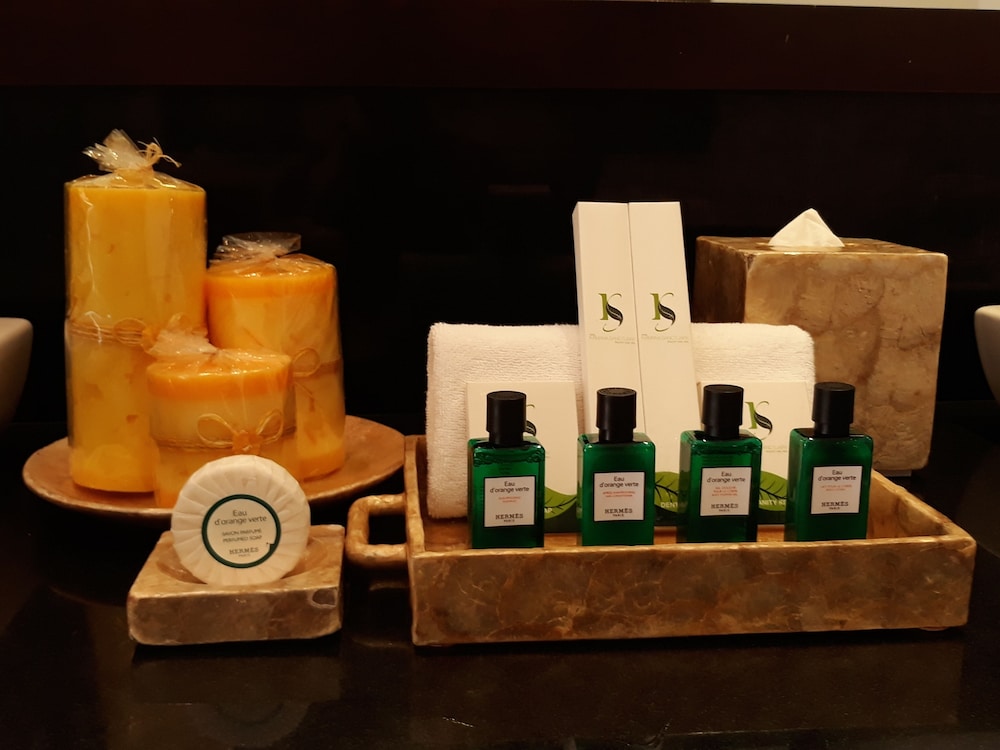 Hotel Kamana Sanctuary Resort and Spa