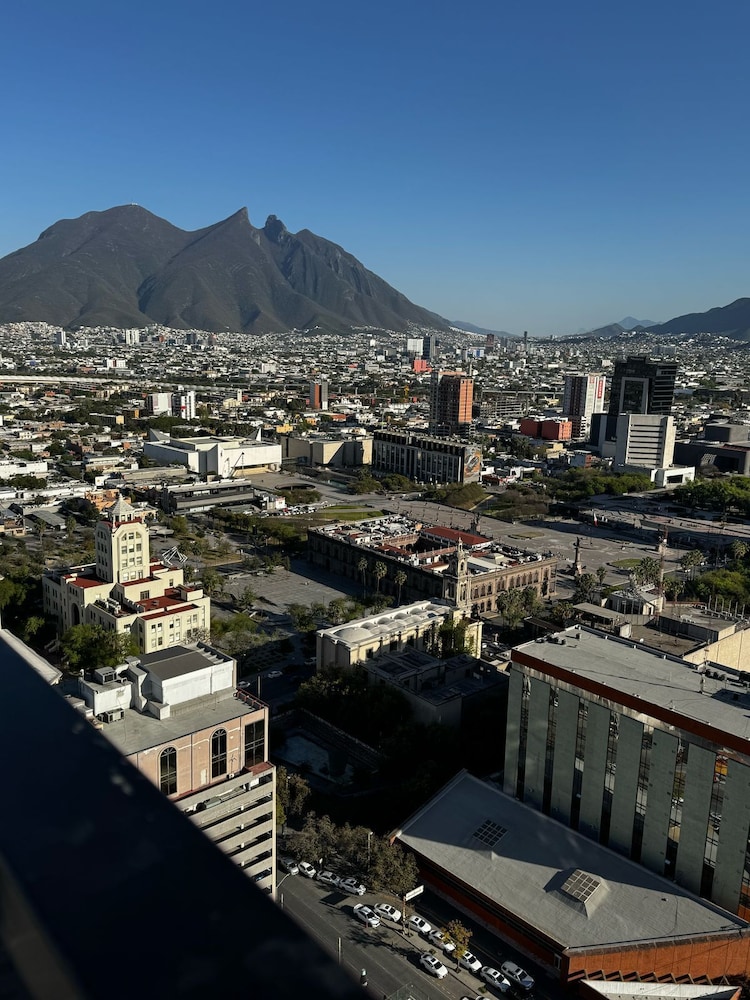 Furnished & Equipment Apt with beautiful views in MTY Downtown