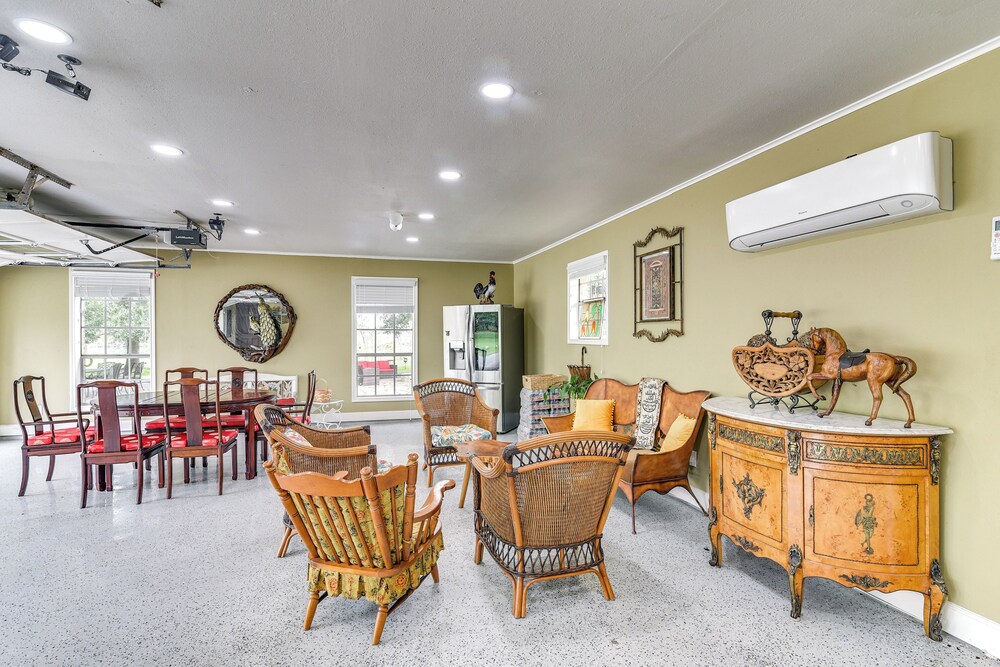 Family Home on 30 Acres in Manvel!