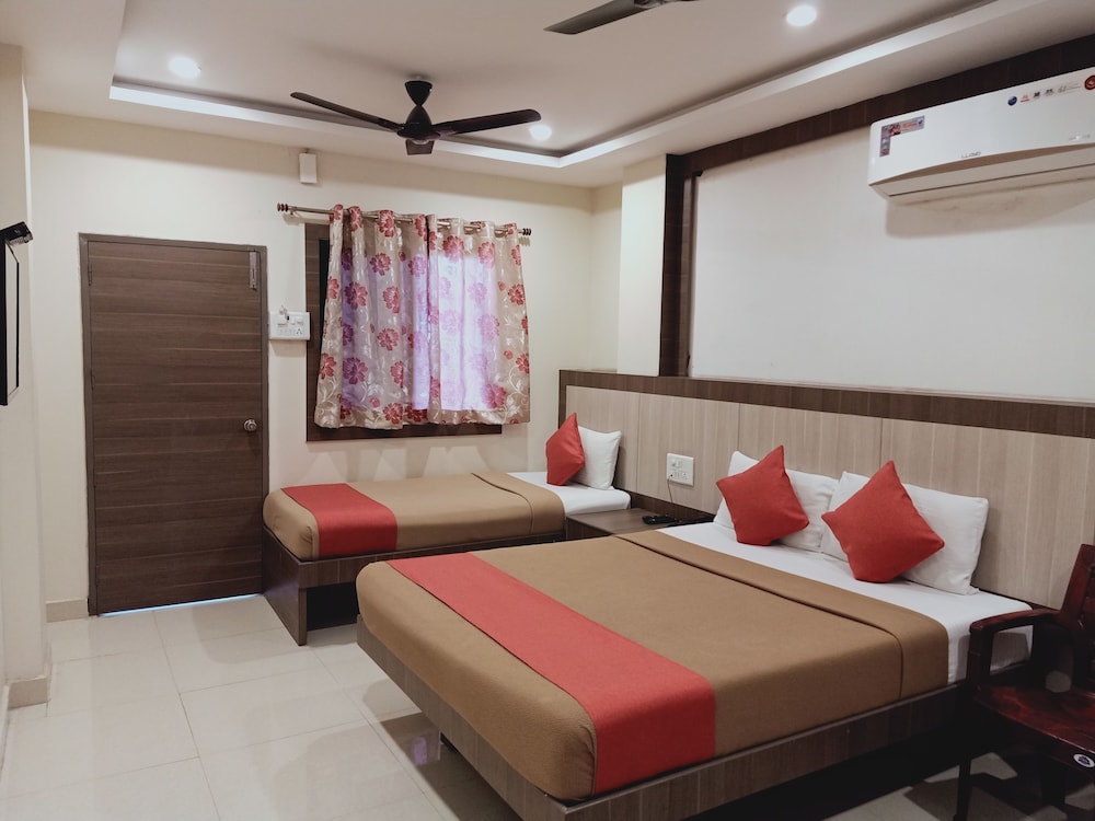 Hotel Neem Tree