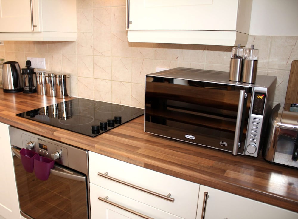 Stroud Vacations - Cotswolds Valley Accommodation-Excl Prop - Property Image 7