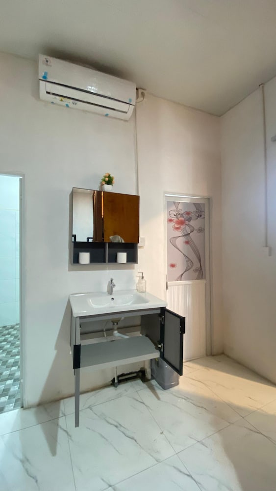 Fi Hostel Kuta