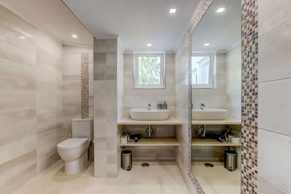 Villa Vale Verde 5 Bedroom Villa 10 min Walk to