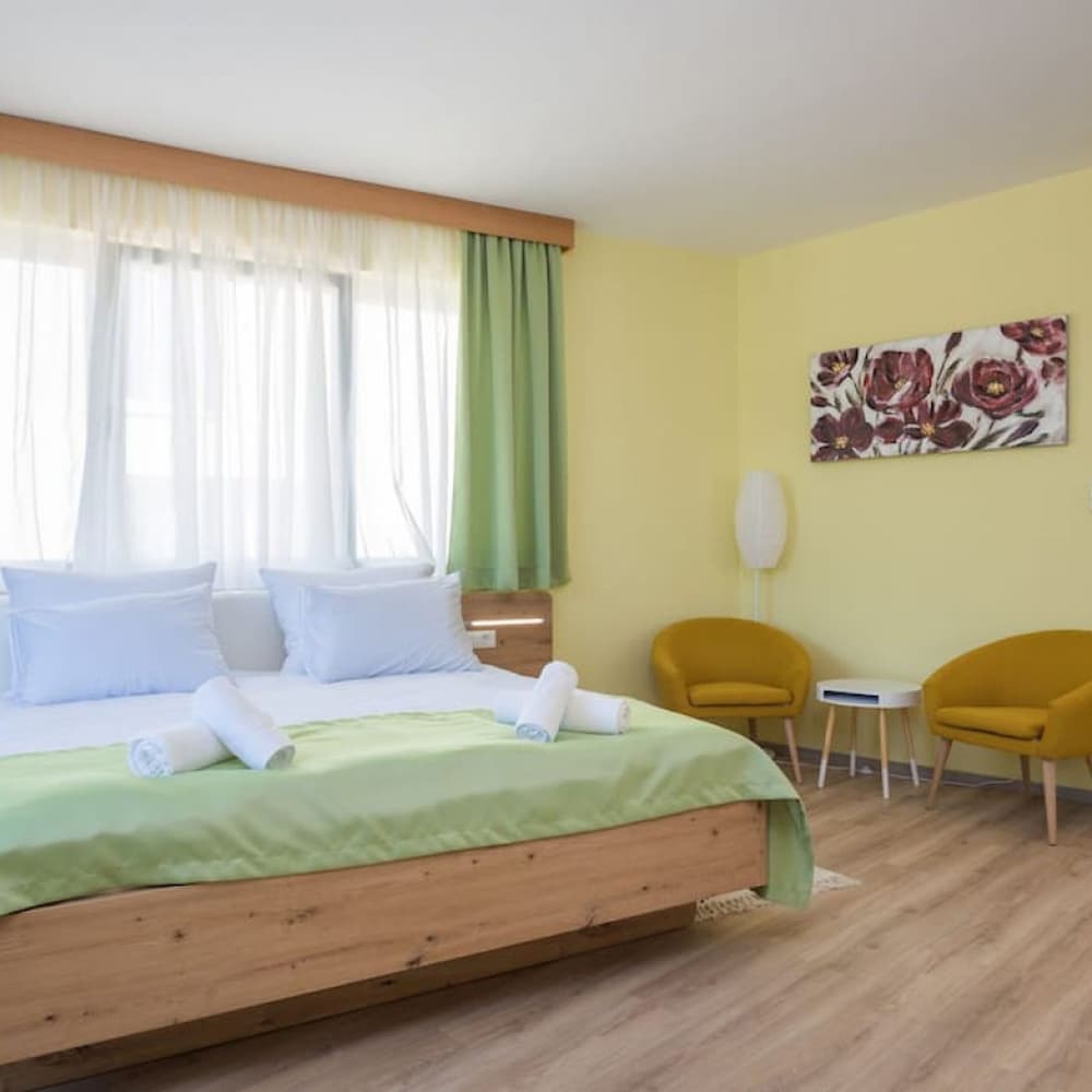 Villa Lavanda - Seaside Luxury Villa for 8 Guests