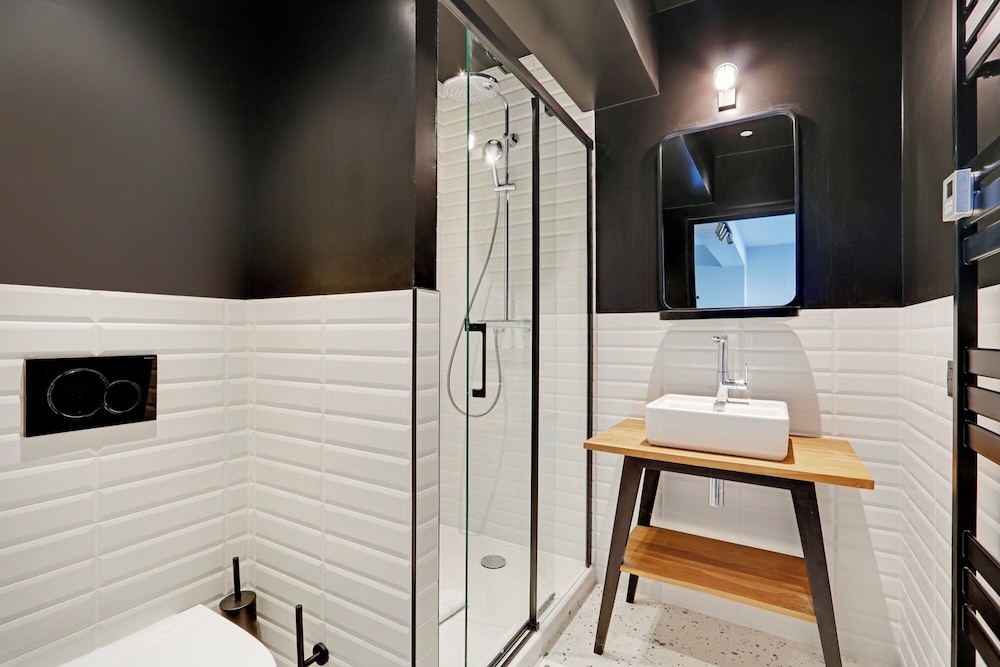 North Paris Suite