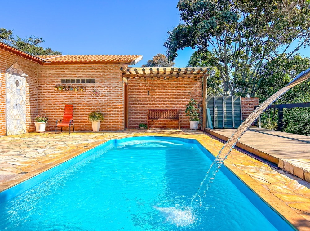 Ch Cara com Piscina e Churrasq em Botucatu SP