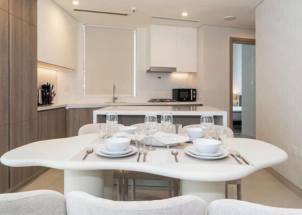 Experience 2BR Luxury Living  LIV Marina