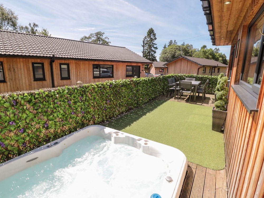 Lodge 32