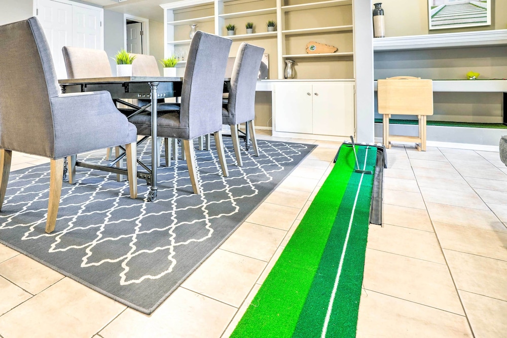 1 Mi to Old Town Scottsdale: Home w/ Putting Green view 4