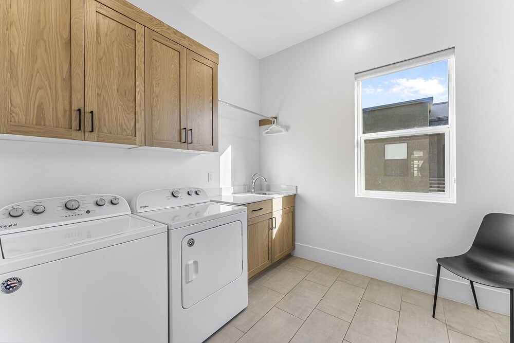 Villa #23 At Bloomington Country Club 4 Bedroom Townhouse