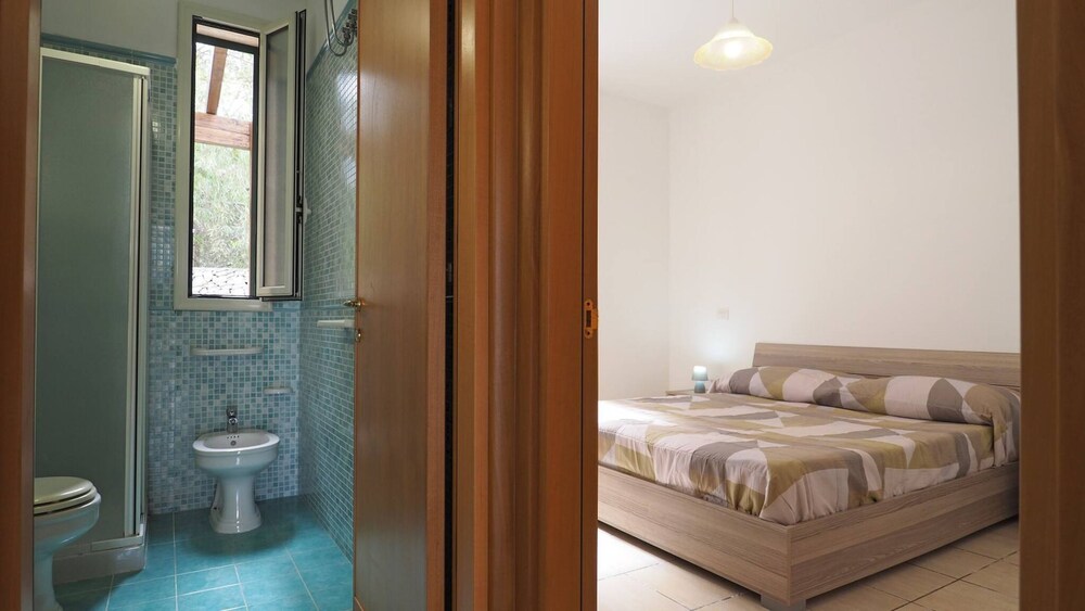 Garden Villa 2 Bedrooms by the sea 7 Sleeps