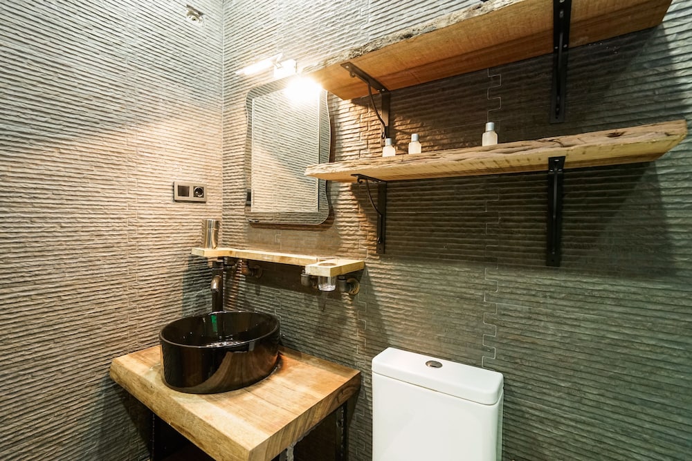 Cube Suitler - Image 63