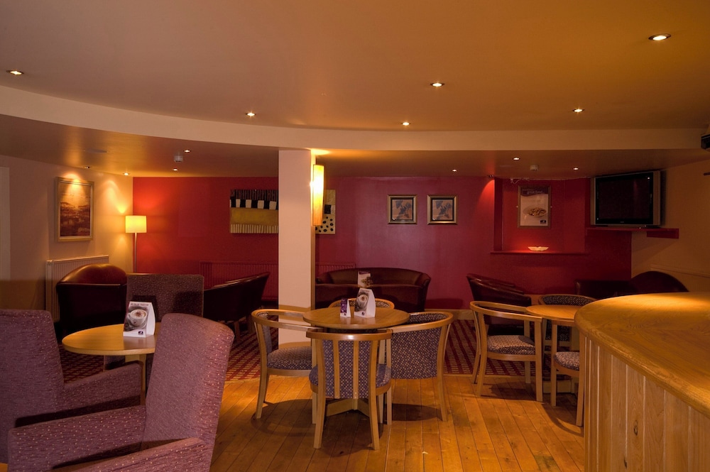 Premier Inn Inverness Millburn Rd — photo 31