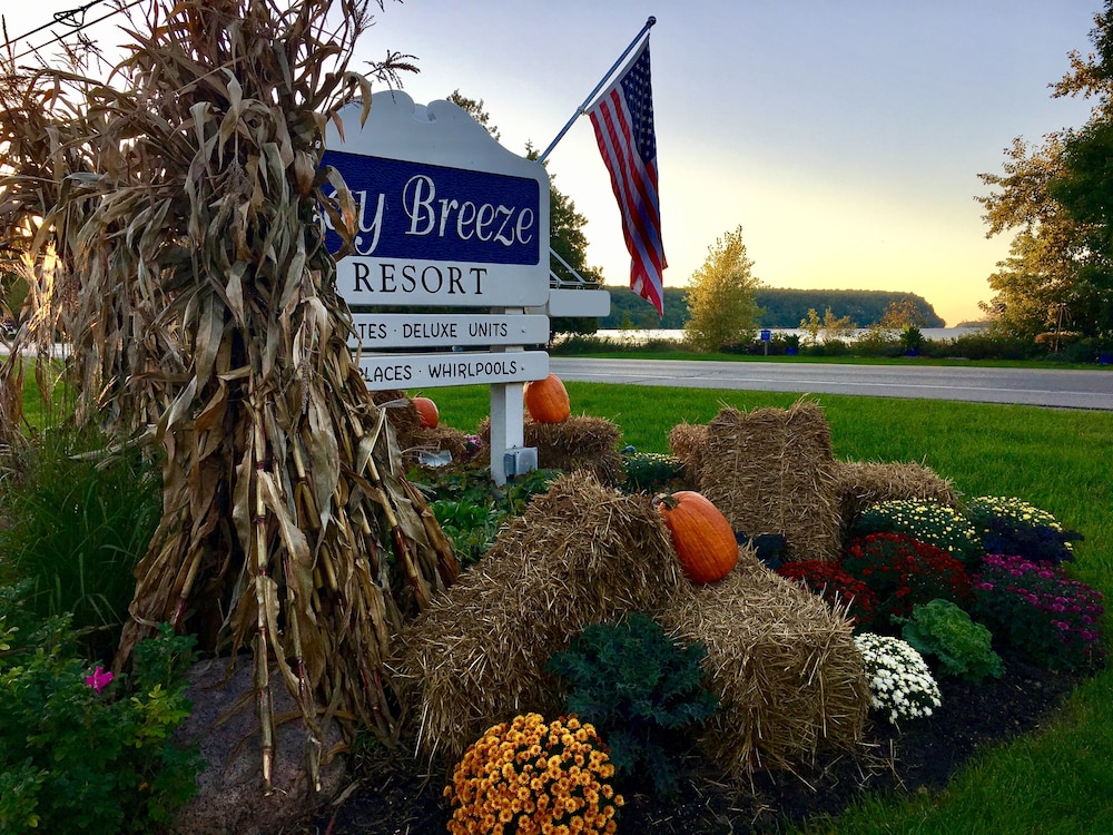 Bay Breeze Resort
