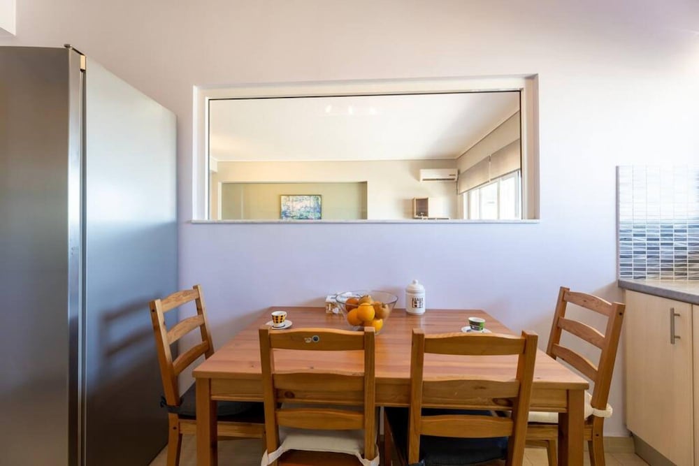 Petralona Dazzling top Floor 2BD AP