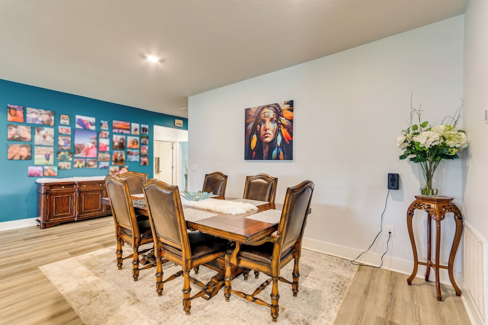 Pet-friendly Pensacola Home w/ Fenced Backyard