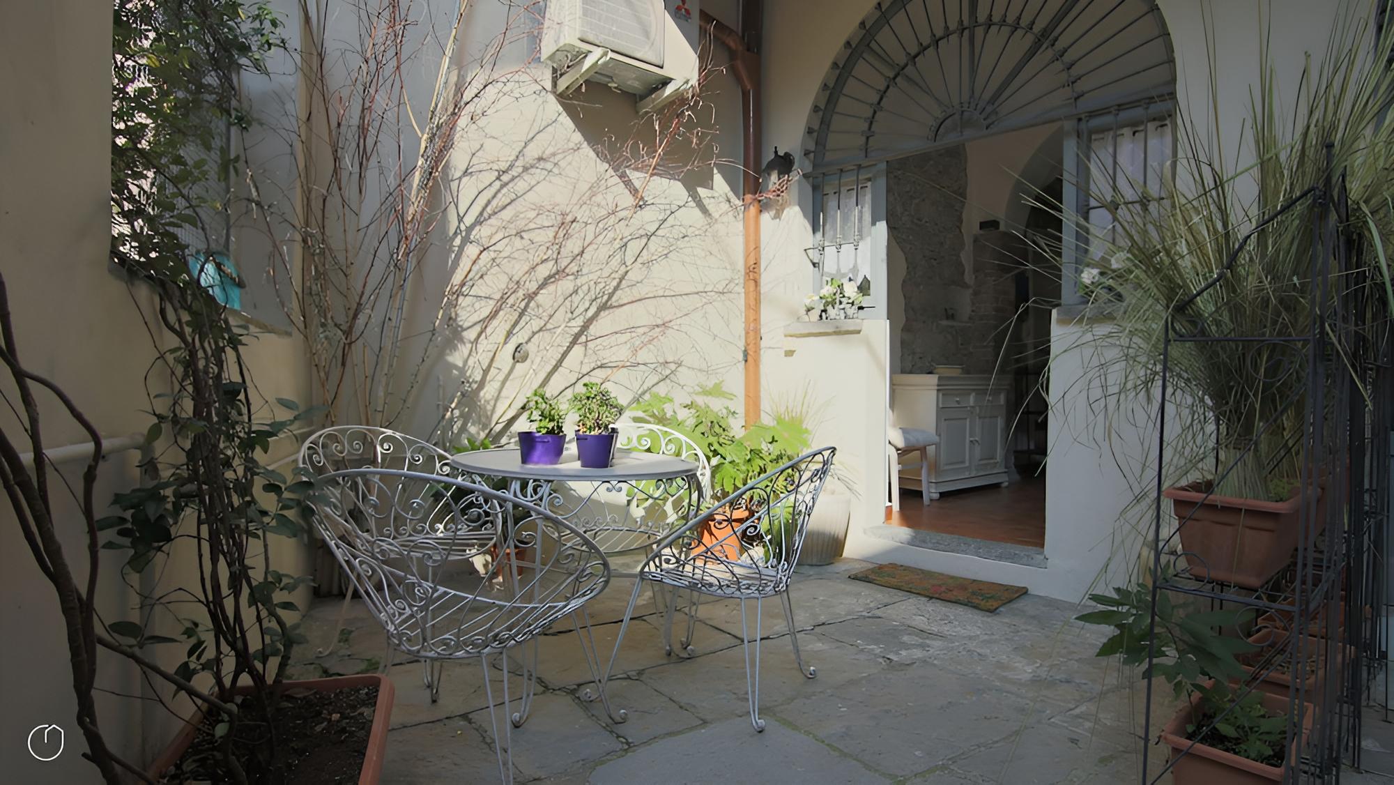 Via Plinio 19 in Torno view 5