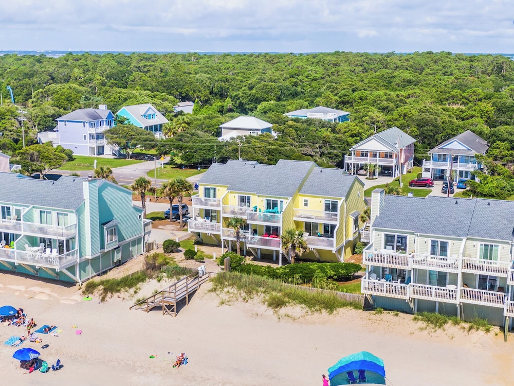 Ocean Dunes by Carolina Retreats