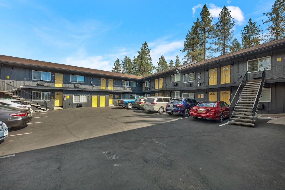 Lake Tahoe Vacations - Lake Ridge Hotel - Property Image 19