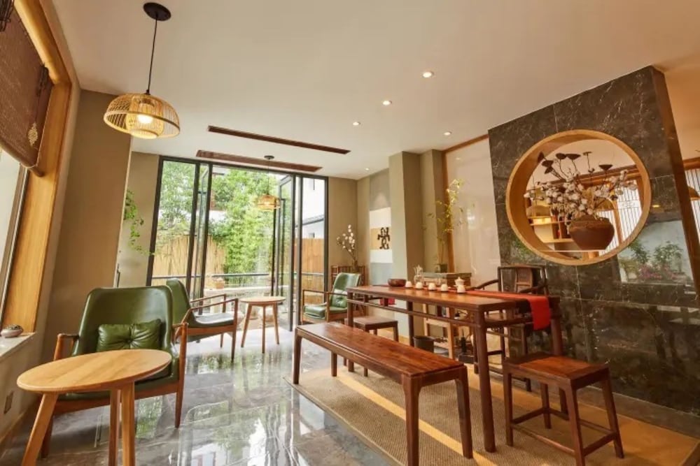 Floral Hotel Joyful Garden Hangzhou view 2