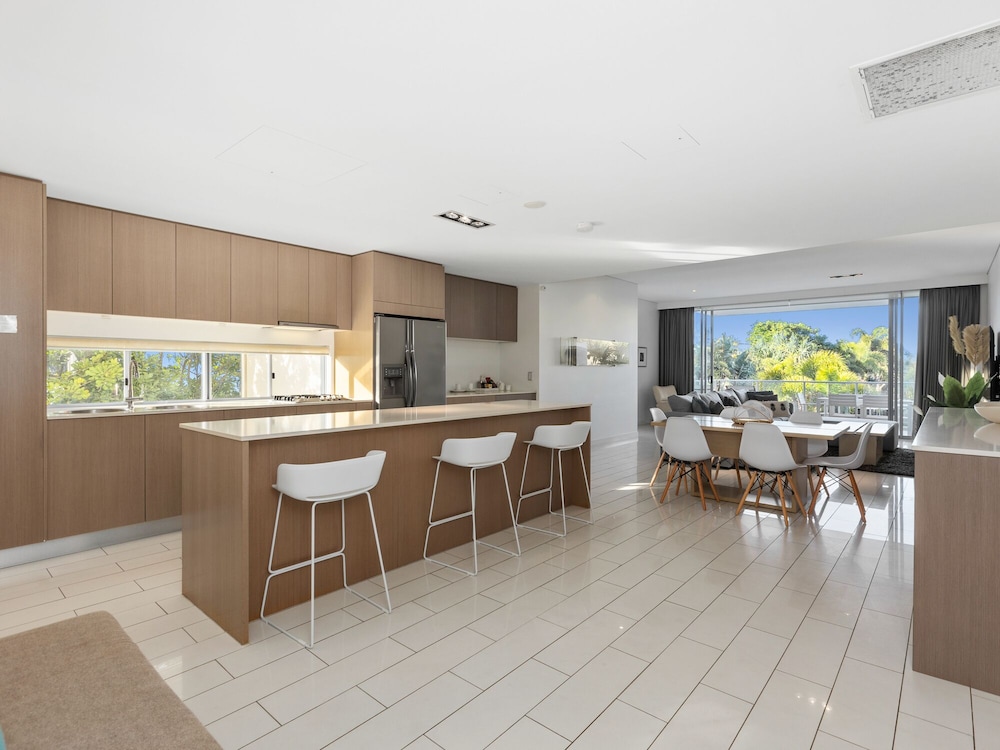 Luxury Apartments on Bells Boulevard